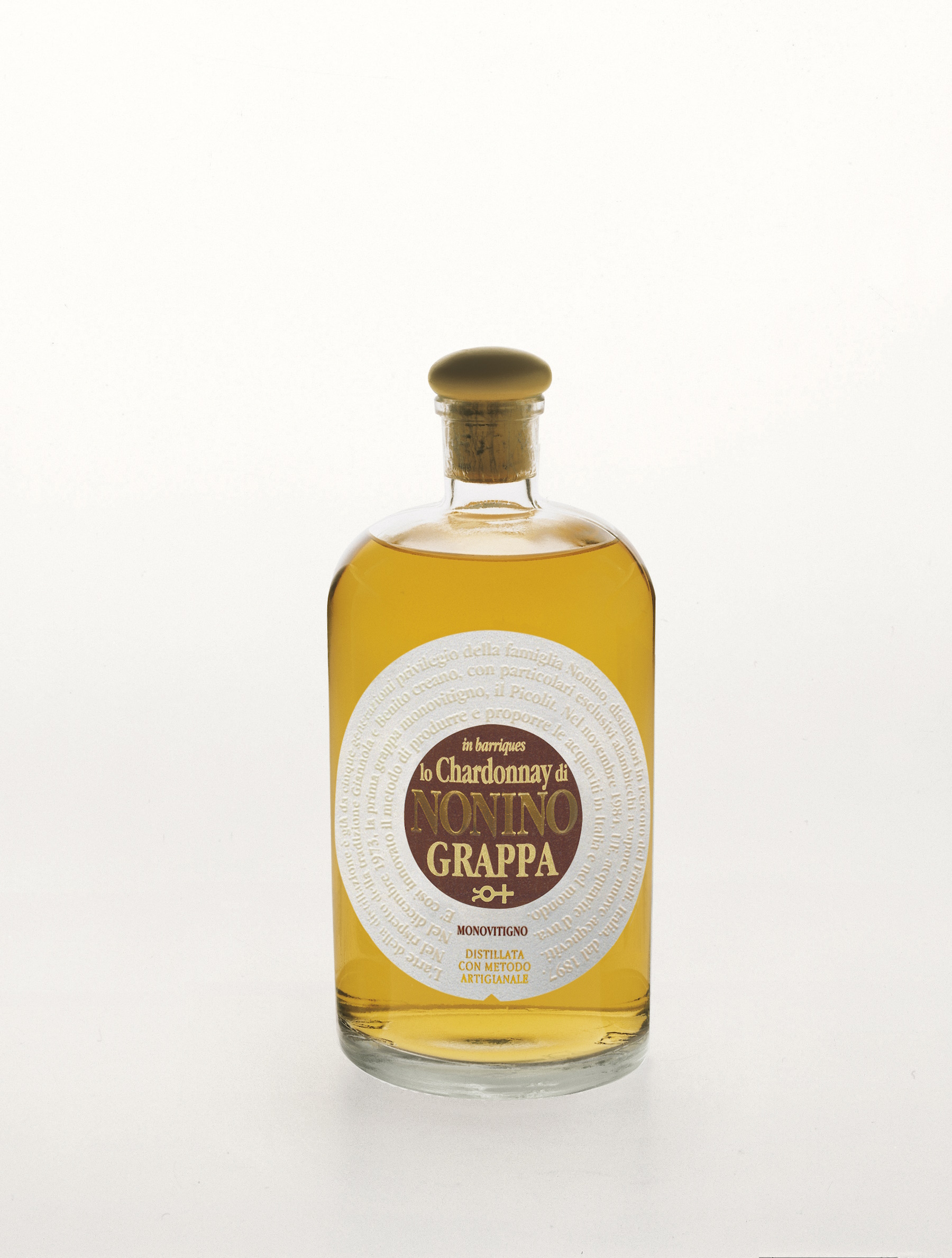 Nonino Grappa Lo Chardonnay Monovitigno Barriques 41% Vol. mit Eichenholznote